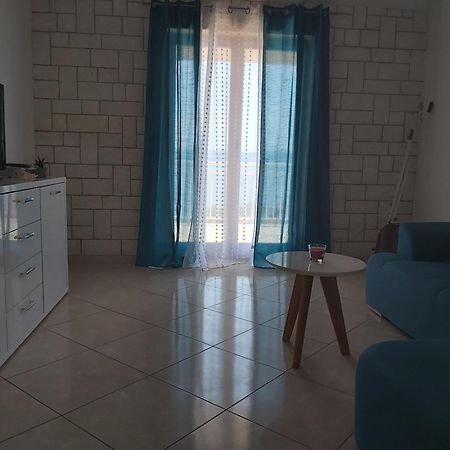 Beautiful Apartment 80 M From The Sea Marusici  ห้อง รูปภาพ